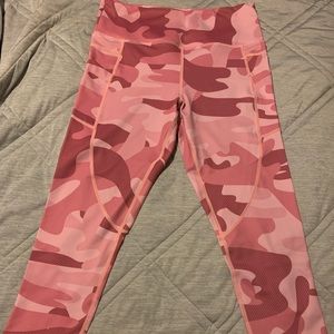 Zyia Light N Tight Capri with Pocket